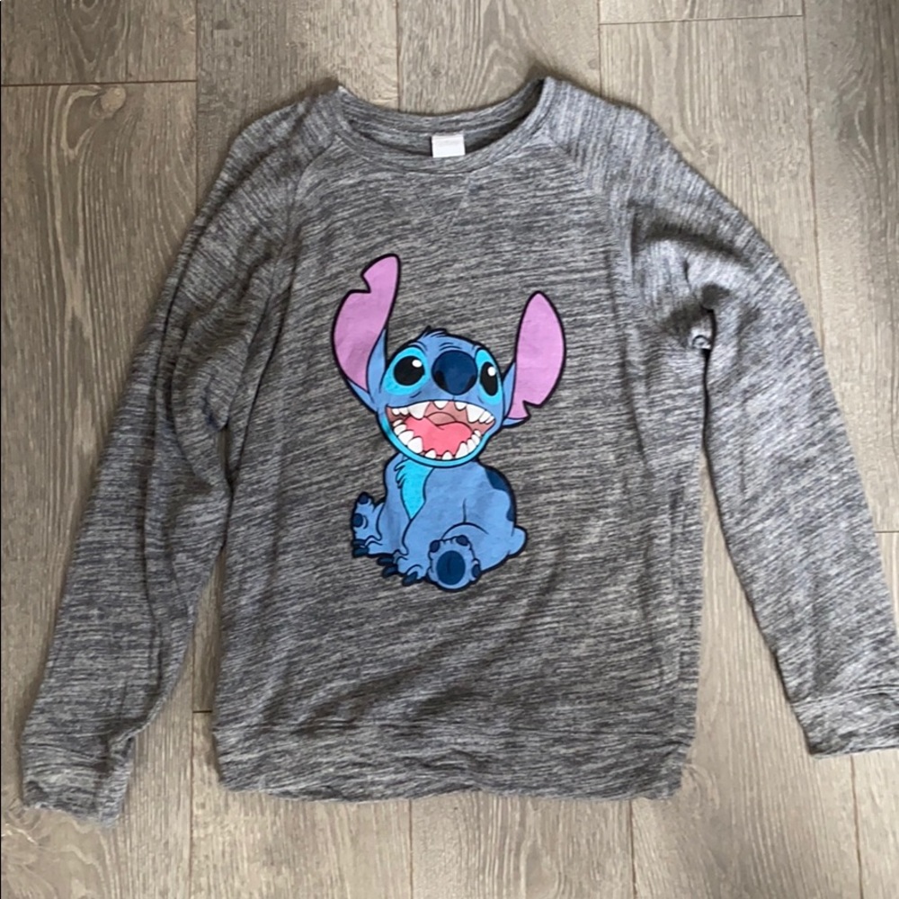 Disney Stitch lightweight sweater. M